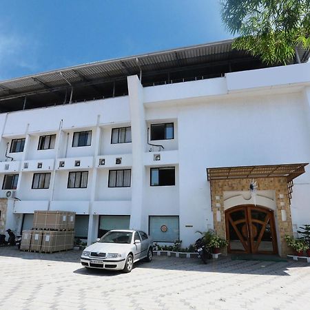 Hotel Super Townhouse Dona Castle Kollam Exteriér fotografie
