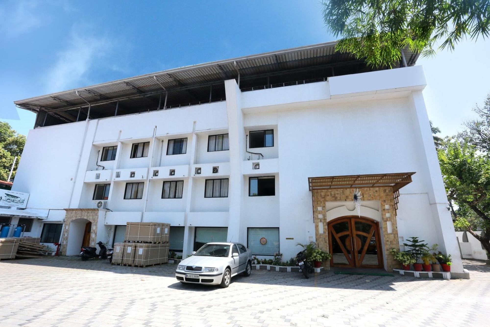 Hotel Super Townhouse Dona Castle Kollam Exteriér fotografie