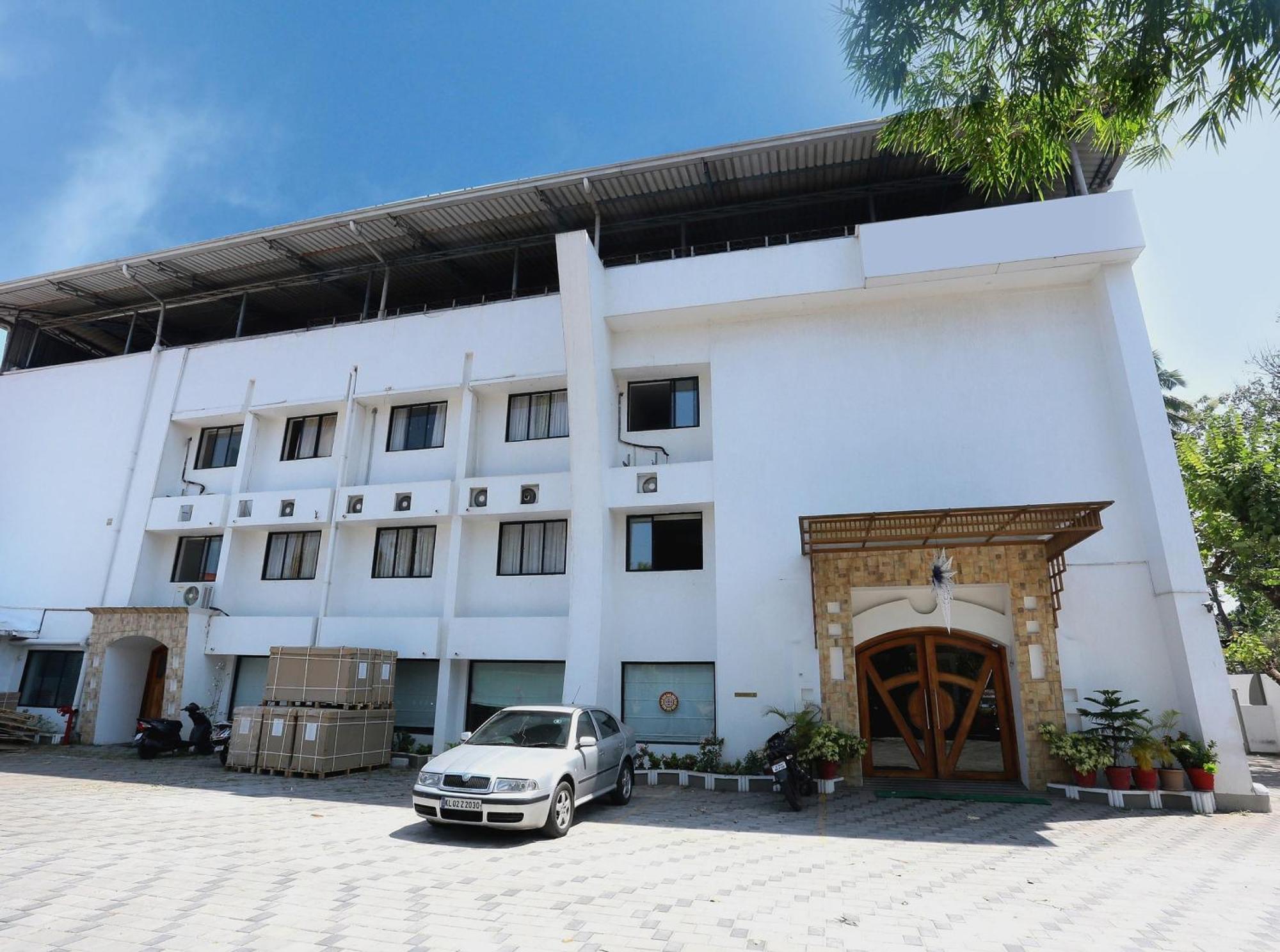 Hotel Super Townhouse Dona Castle Kollam Exteriér fotografie